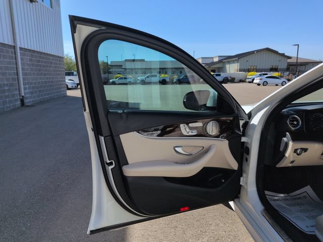 Used 2023 Mercedes-Benz E 350 4MATIC Sedan image 10