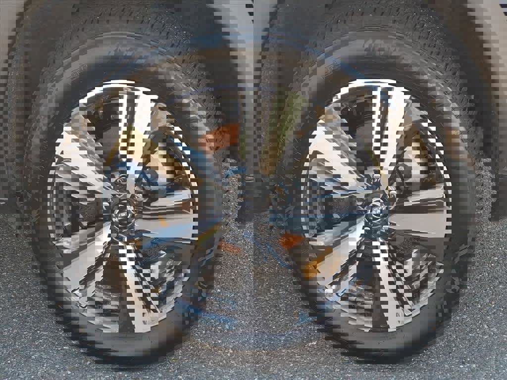 Used 2026 Nissan Rogue SL image 7