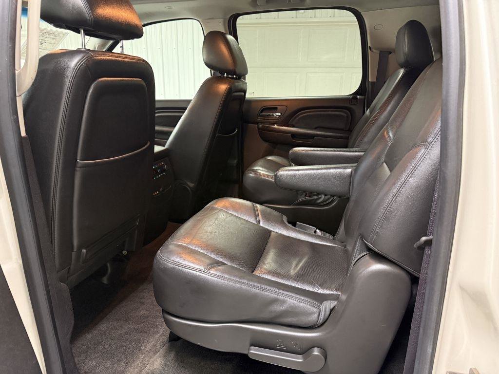 Used 2012 GMC Yukon XL Denali AWD/4WD image 27