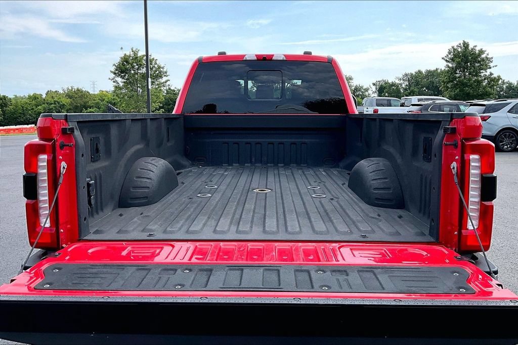 Used 2023 Ford F450 Lariat w/ FX4 Off-Road Package AWD/4WD image 9