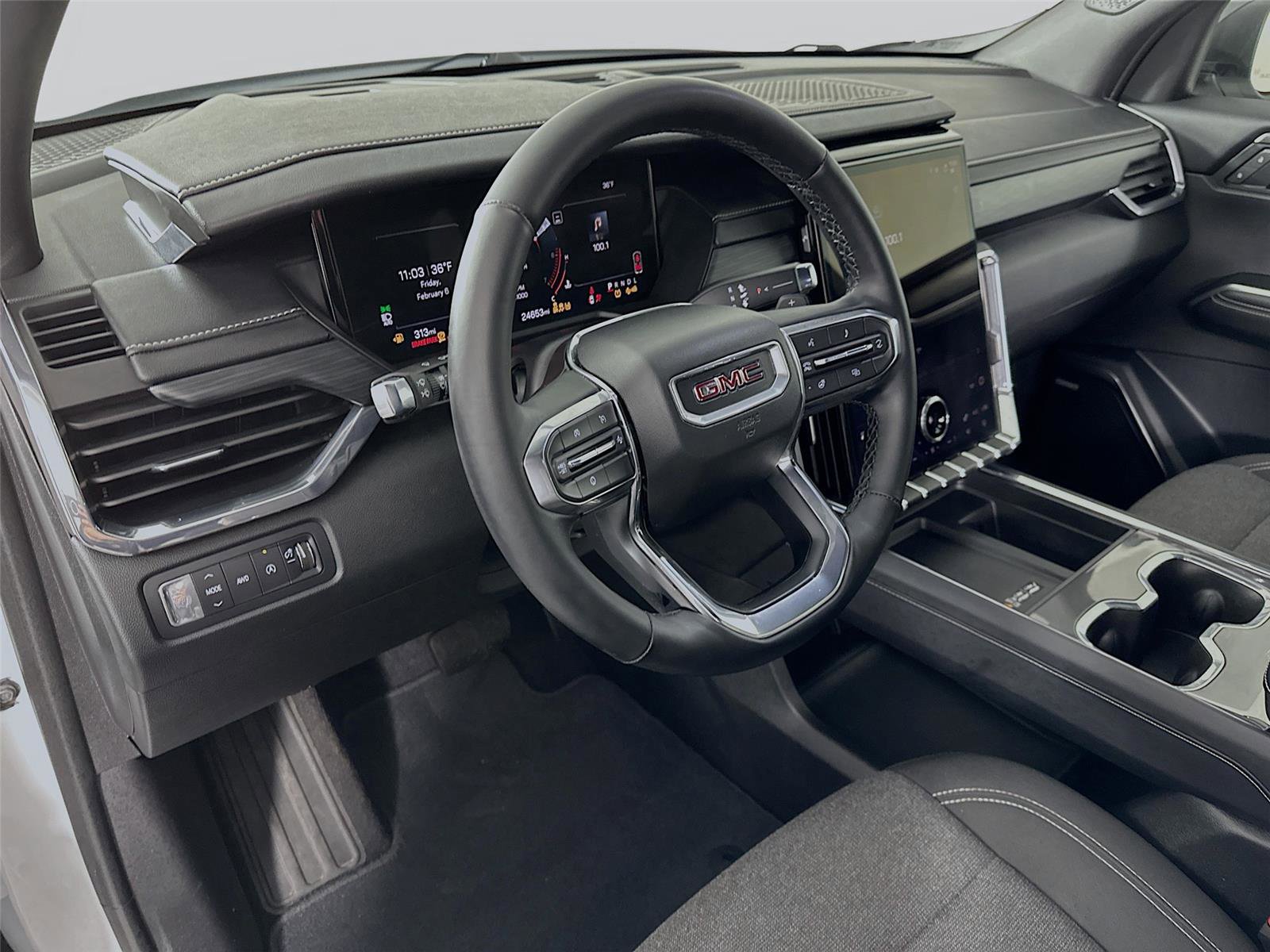 Used 2025 GMC Acadia Elevation image 9