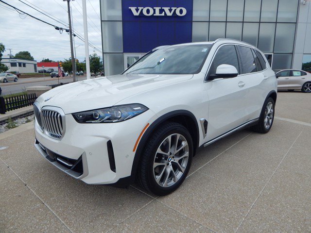 Used 2024 BMW X5 xDrive40i w/ Premium Package