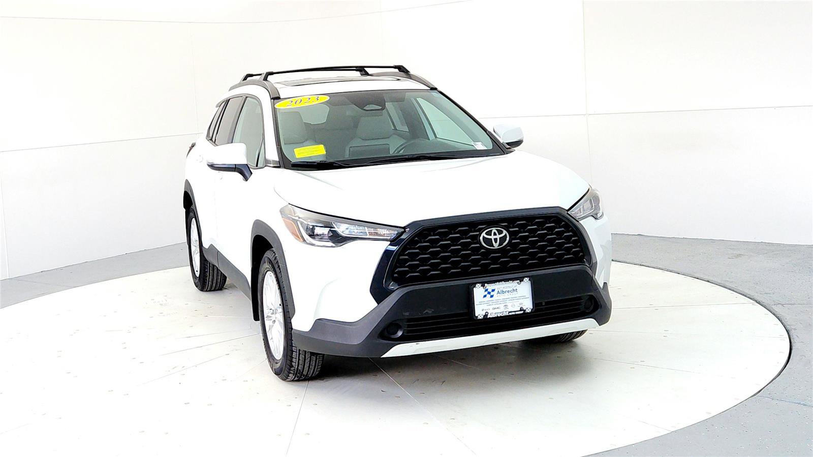 Certified 2023 Toyota Corolla Cross LE image 8