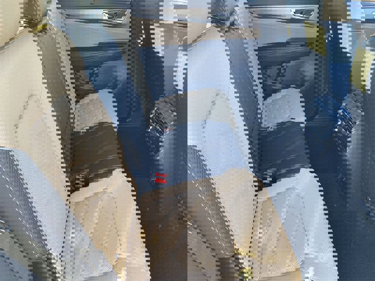 New 2026 Volkswagen Atlas Cross Sport SE image 9