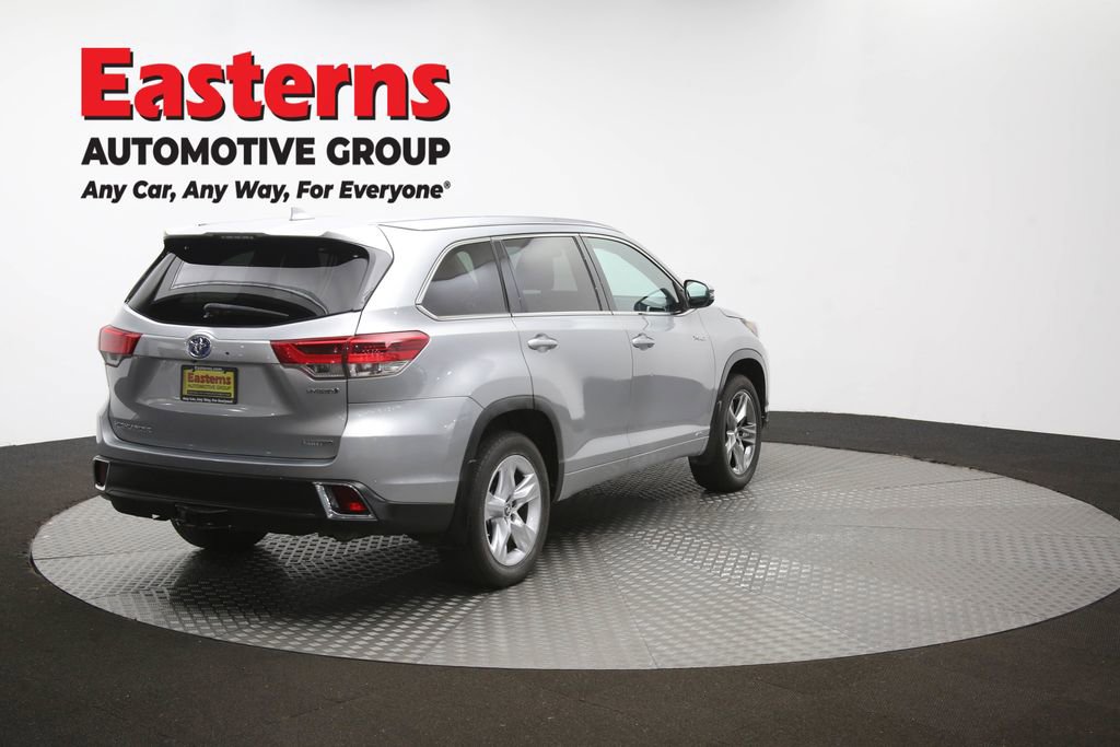 Used 2019 Toyota Highlander Limited w/ Carpet Mat Package (TMS) AWD/4WD image 46