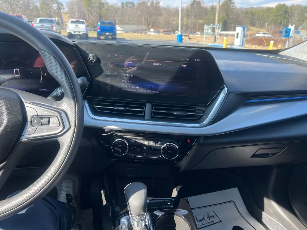 Used 2024 Chevrolet Trax LT image 19