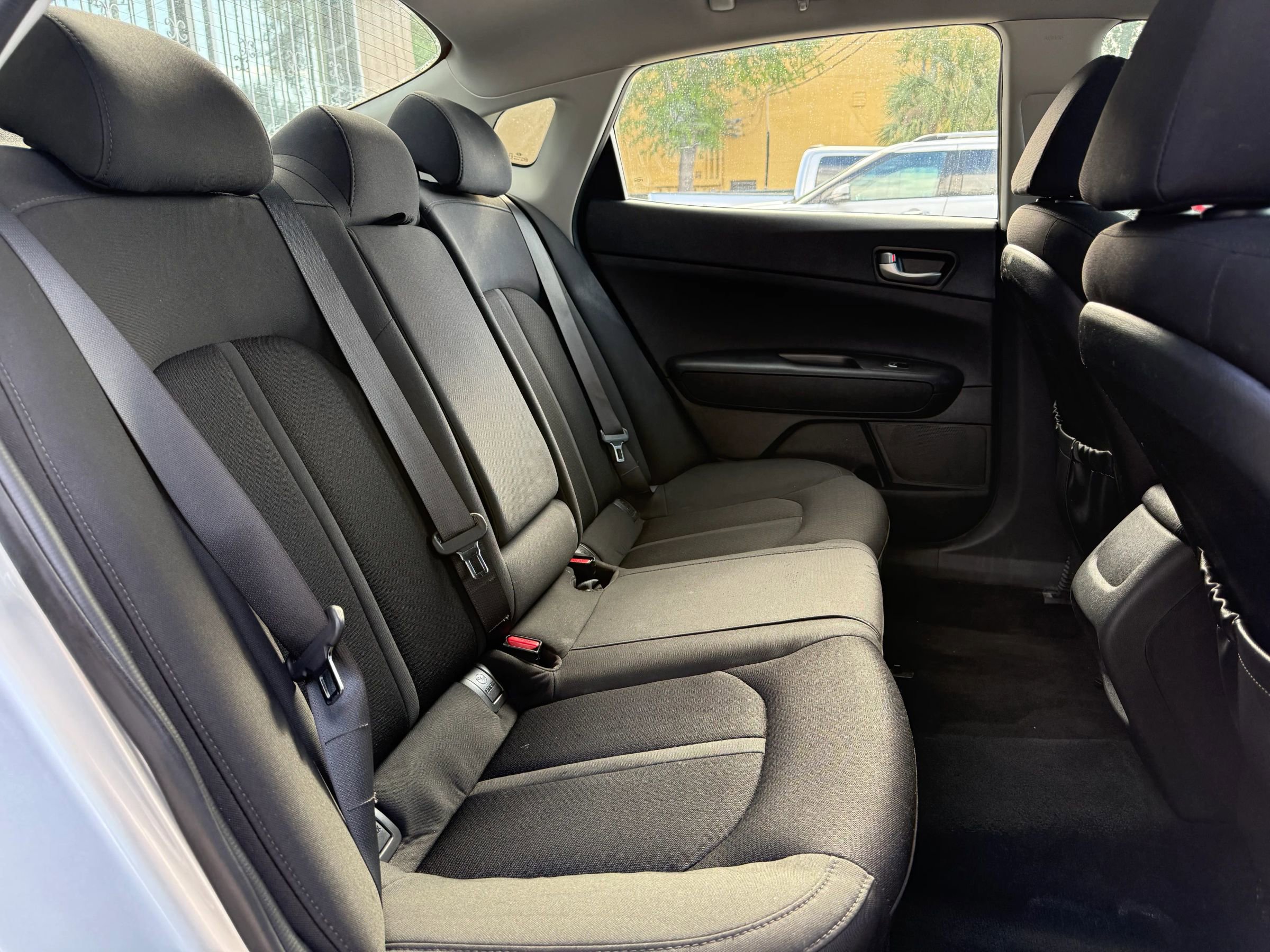 Used 2018 Kia Optima LX image 16