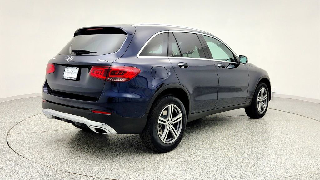 Used 2022 Mercedes-Benz GLC 300 4MATIC w/ Premium Package Lite image 5