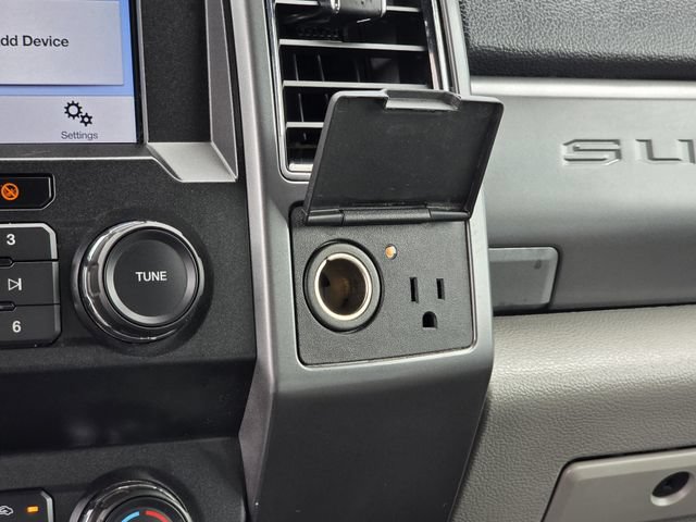 Used 2019 Ford F250 XLT w/ XLT Premium Package AWD/4WD image 9