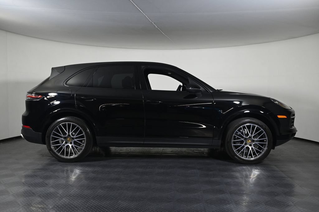 Certified 2021 Porsche Cayenne AWD/4WD image 8