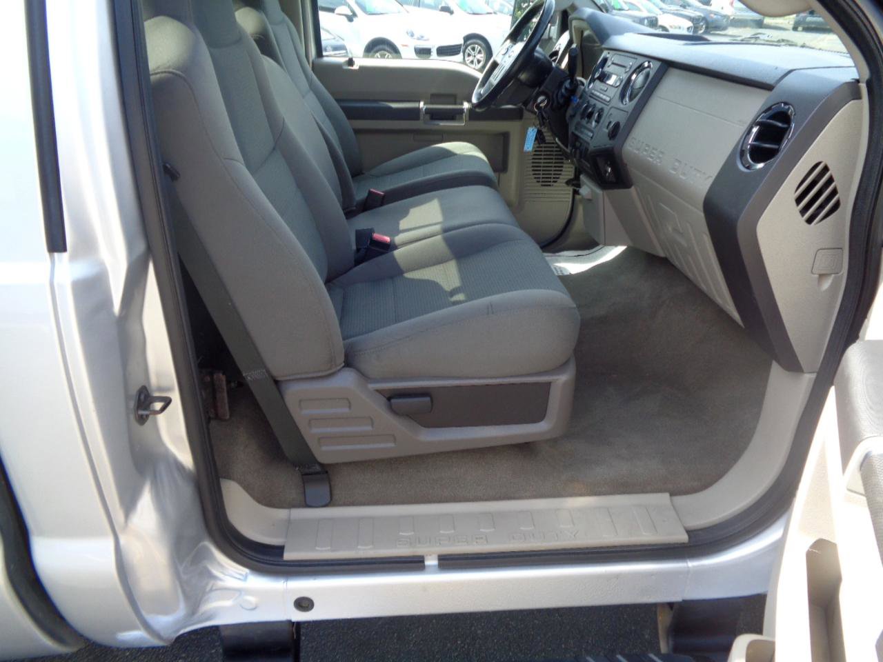 Used 2010 Ford F250 XLT AWD/4WD image 24