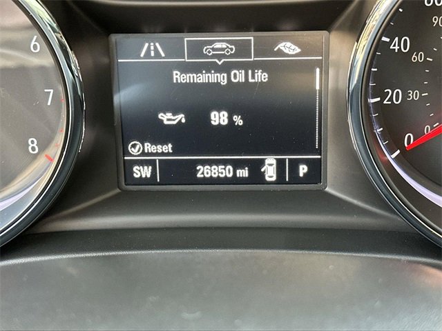 Used 2018 Buick Regal Preferred image 11