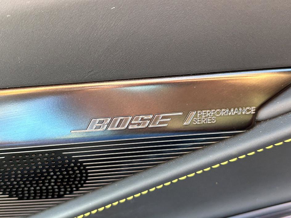 Used 2023 Chevrolet Corvette Stingray Premium Conv w/ Stealth Interior Trim Package image 15