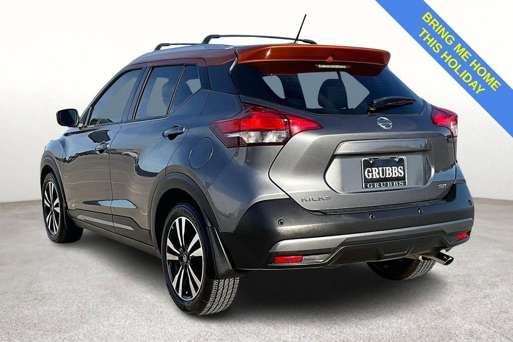 Used 2020 Nissan Kicks SR w/ SR Premium Package image 2