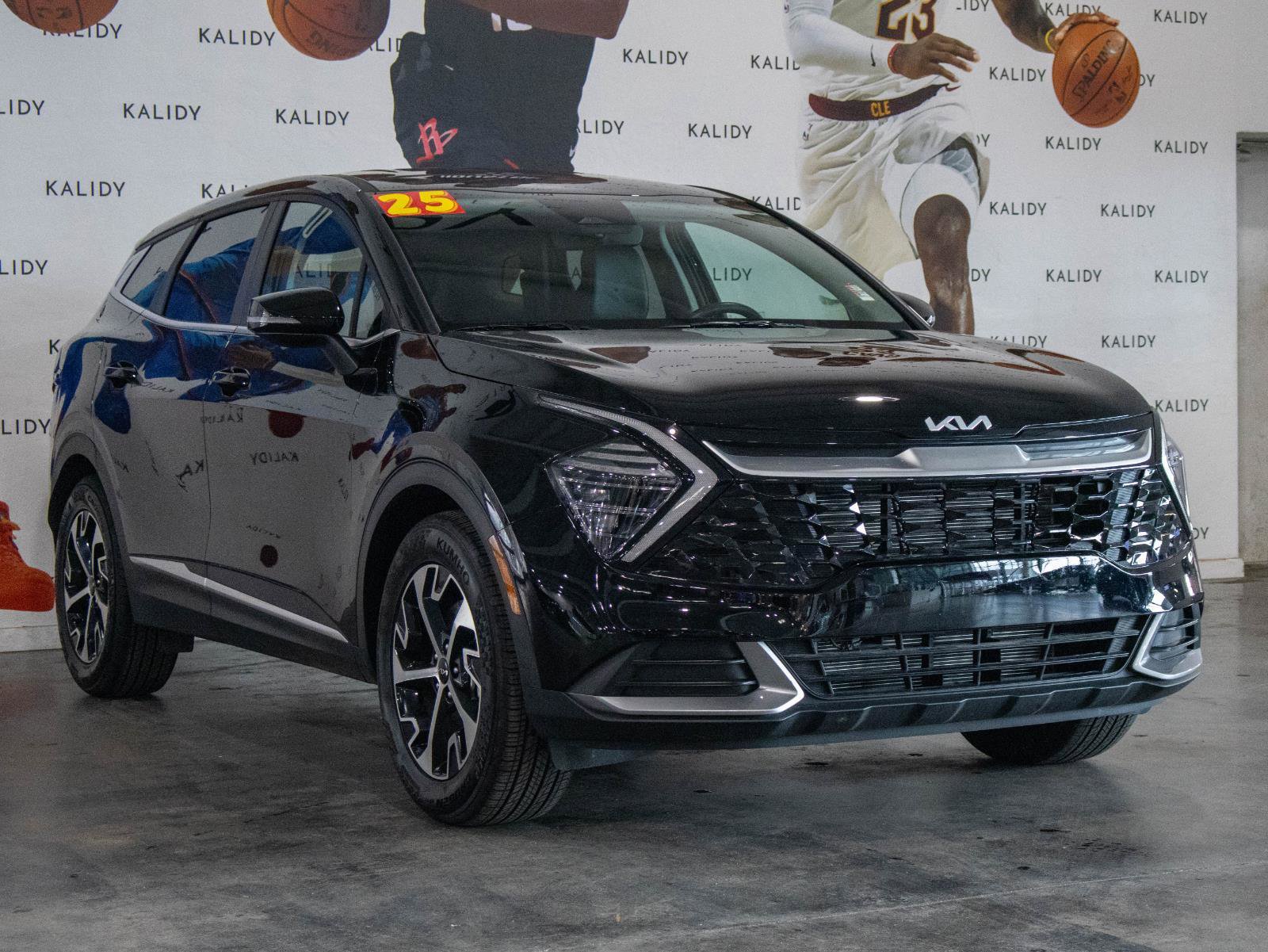 New 2025 Kia Sportage EX image 19