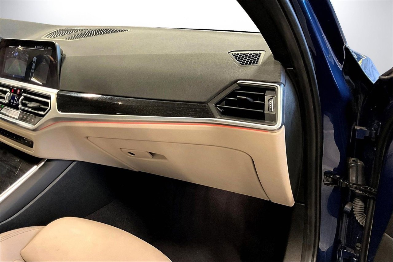 Used 2022 BMW 330i Sedan w/ Premium Package 2 image 20