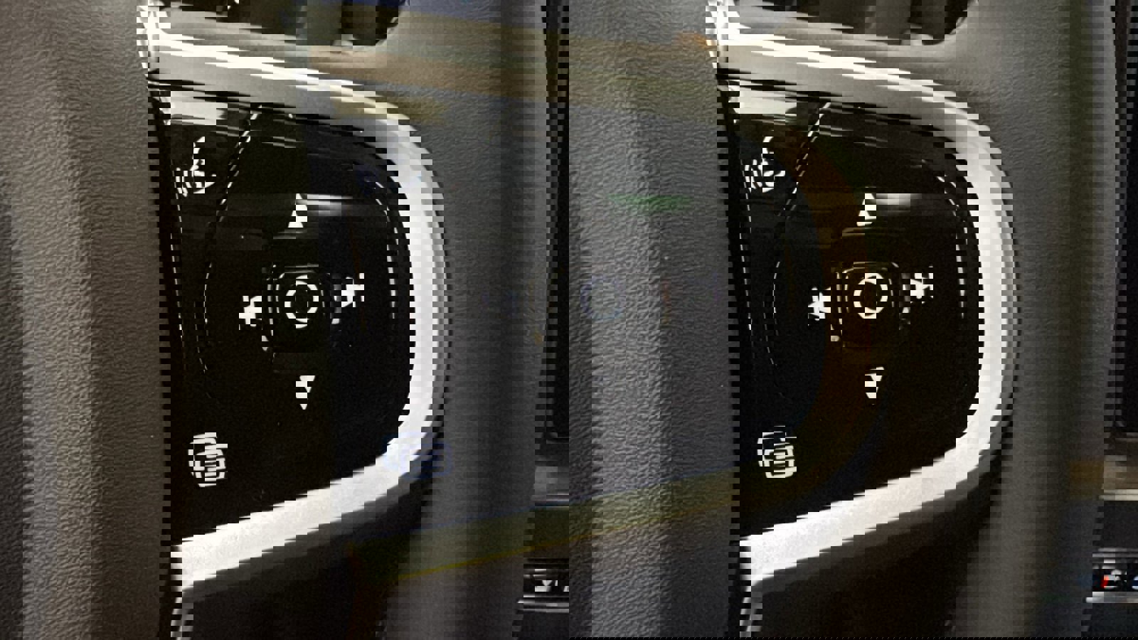 New 2026 Volvo XC60 T8 Plus w/ Protection Package Premier image 14