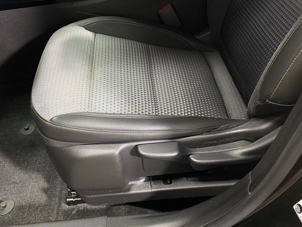 Used 2024 Chevrolet Trax LT FWD image 15