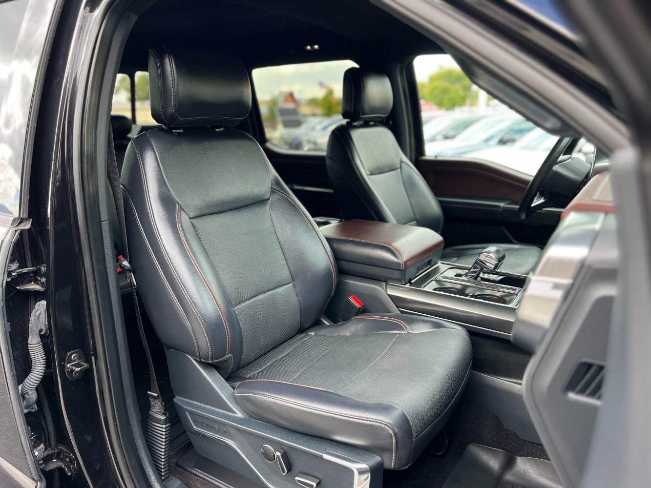 Used 2021 Ford F150 Lariat image 22