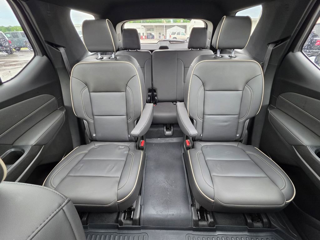 Used 2023 Chevrolet Traverse Premier w/ Redline Edition AWD/4WD image 29