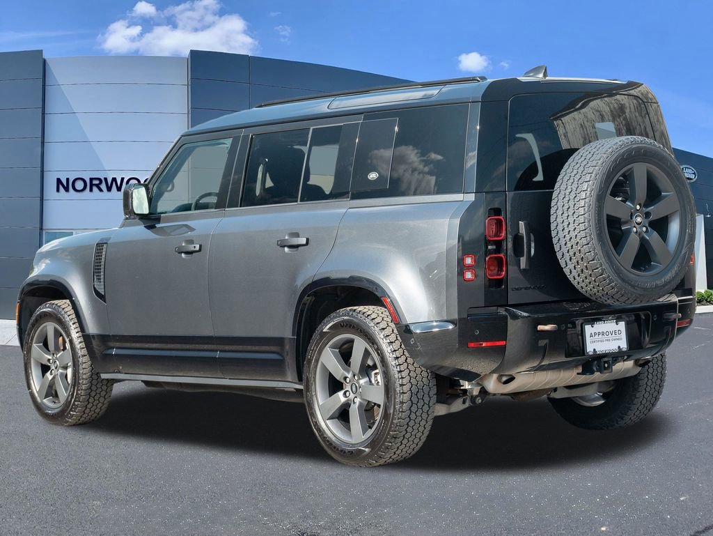 Used 2024 Land Rover Defender 110 X-Dynamic SE AWD/4WD image 6