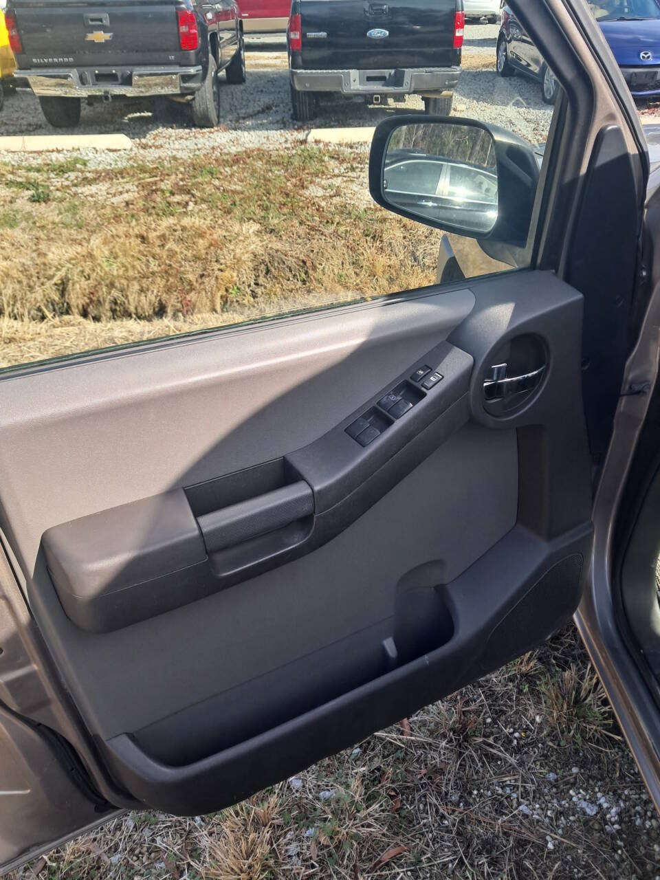 Used 2005 Nissan Xterra S w/ (P01) Power Pkg RWD image 4