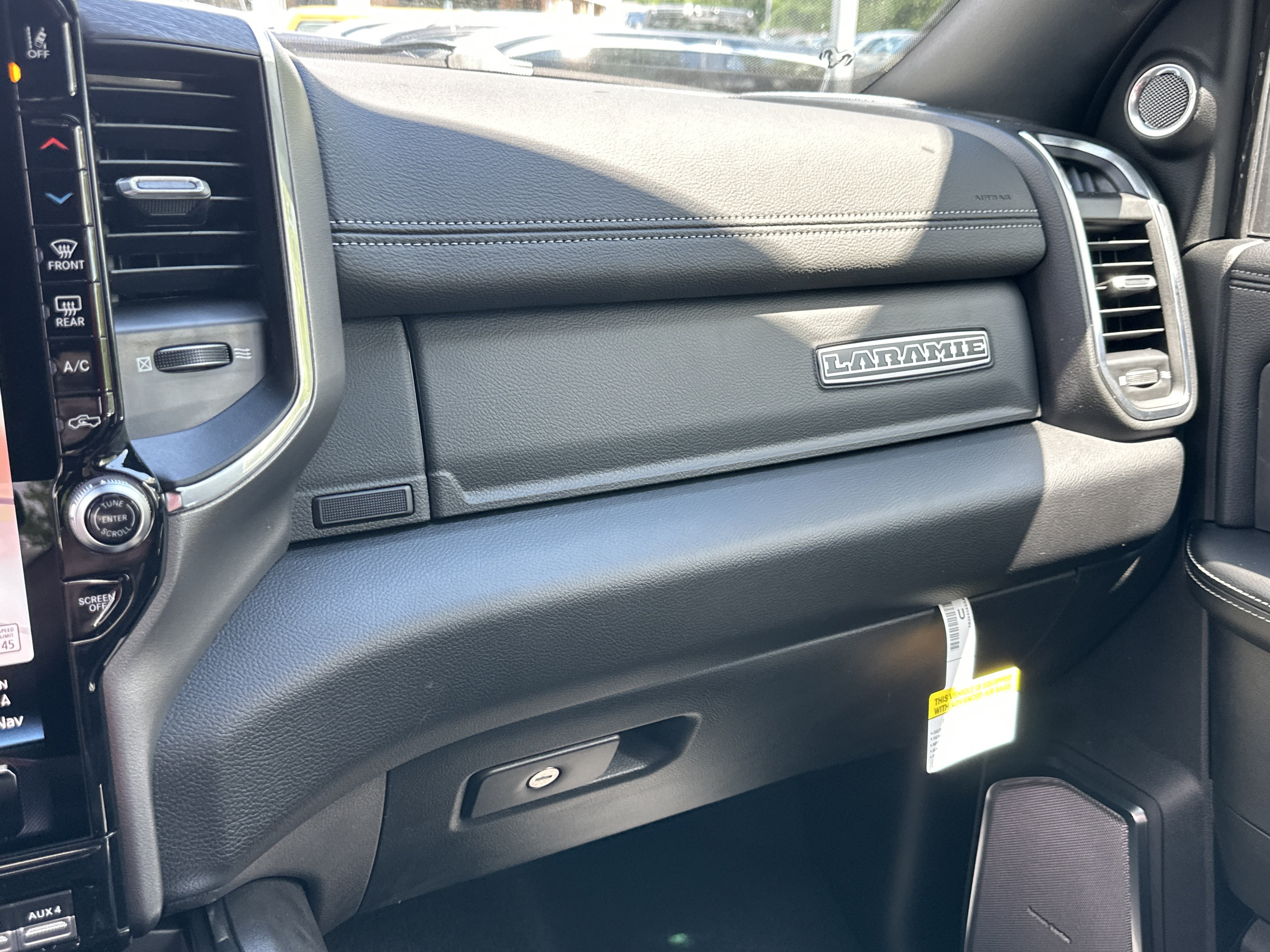 New 2026 RAM 2500 Laramie AWD/4WD image 5