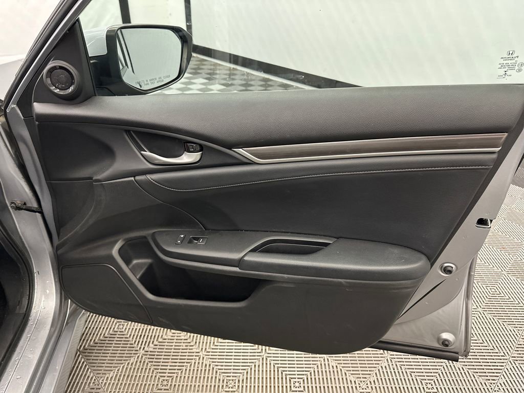 Used 2019 Honda Civic EX-L image 15