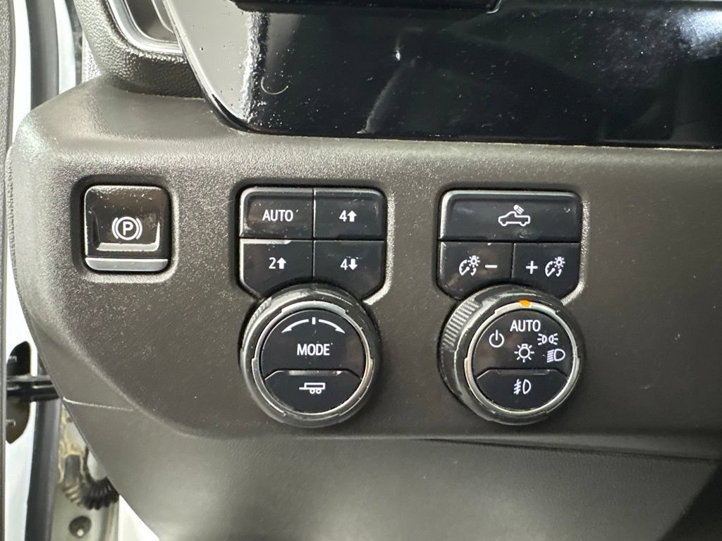 Used 2024 Chevrolet Silverado 1500 LT Trail Boss w/ Protection Package AWD/4WD image 17
