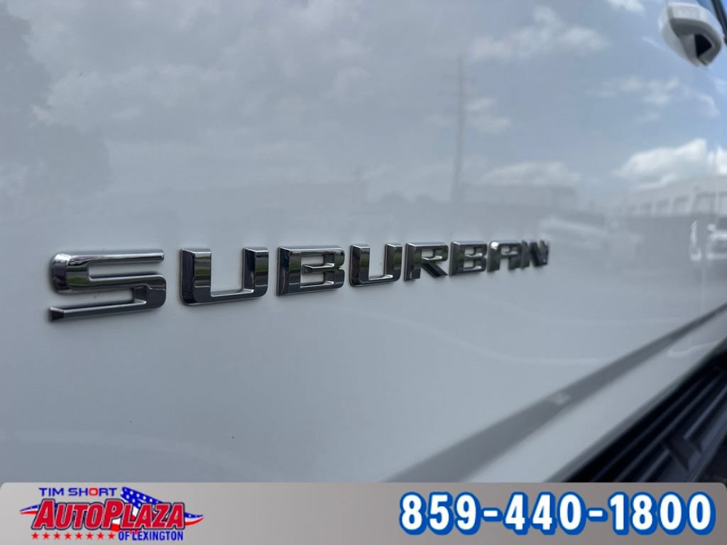 Used 2023 Chevrolet Suburban LT RWD image 16