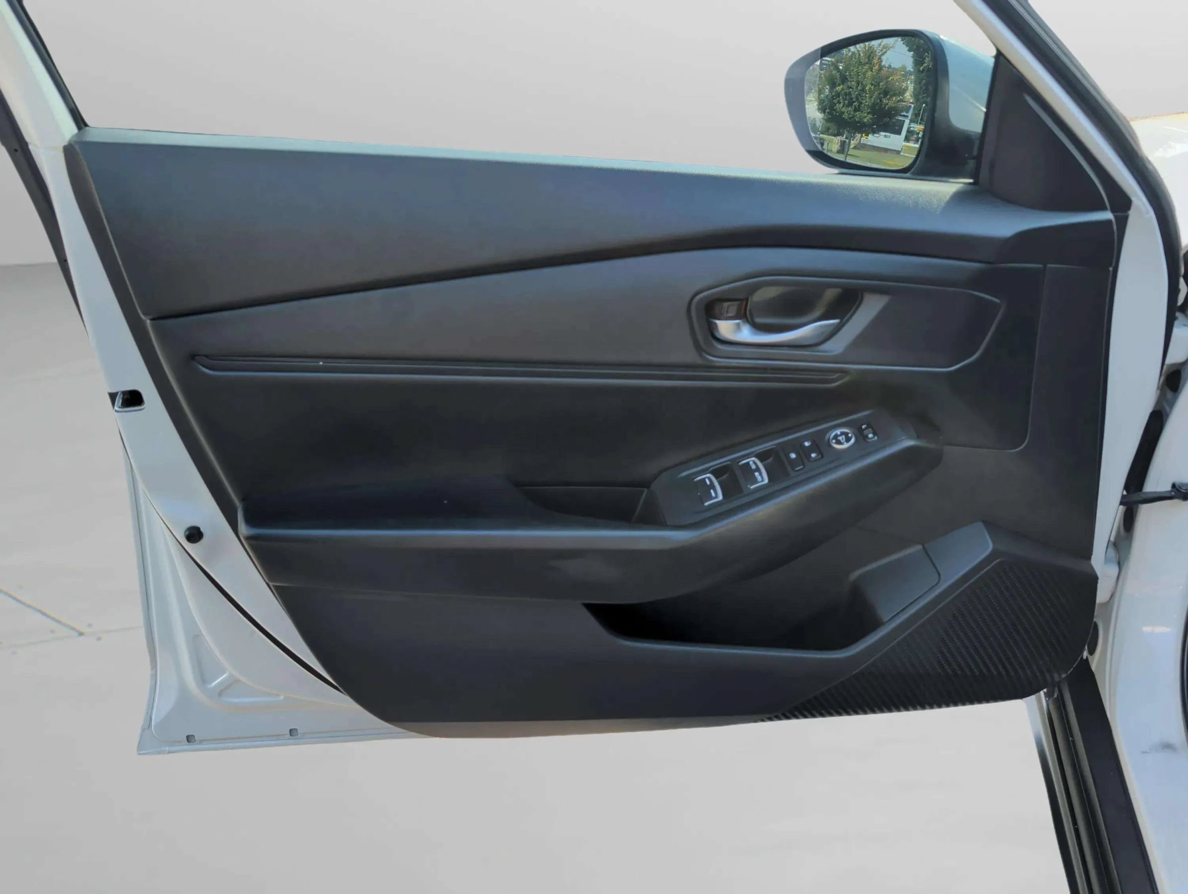 Used 2023 Honda Accord EX image 35