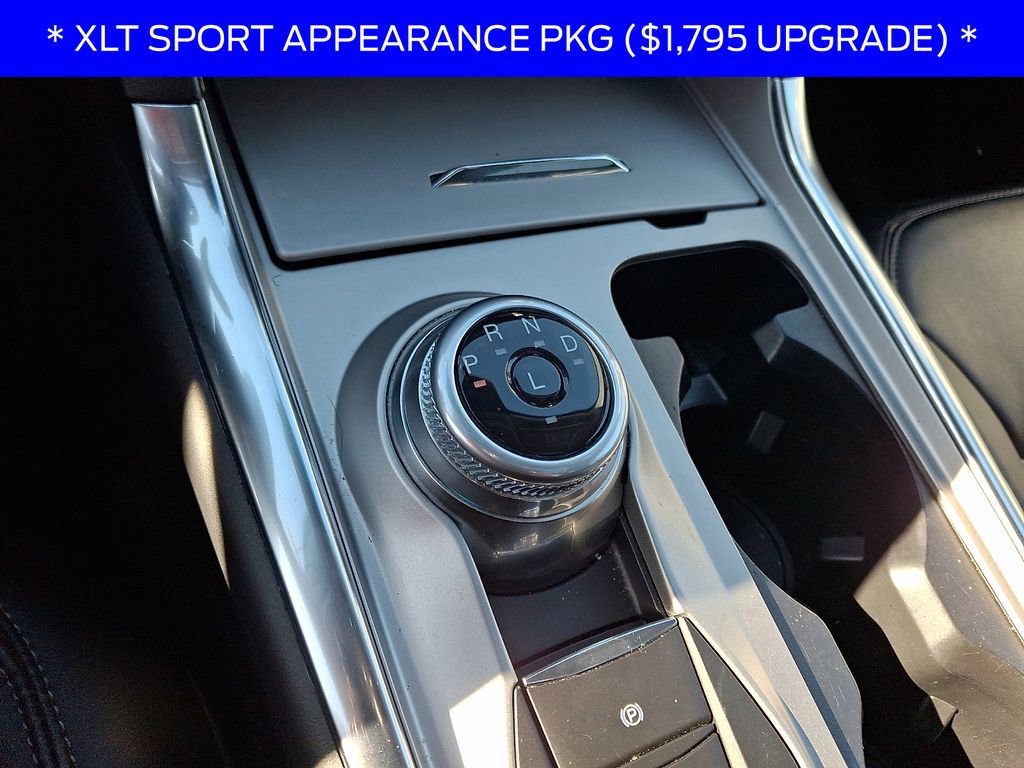 Used 2022 Ford Explorer XLT w/ Equipment Group 202A image 16