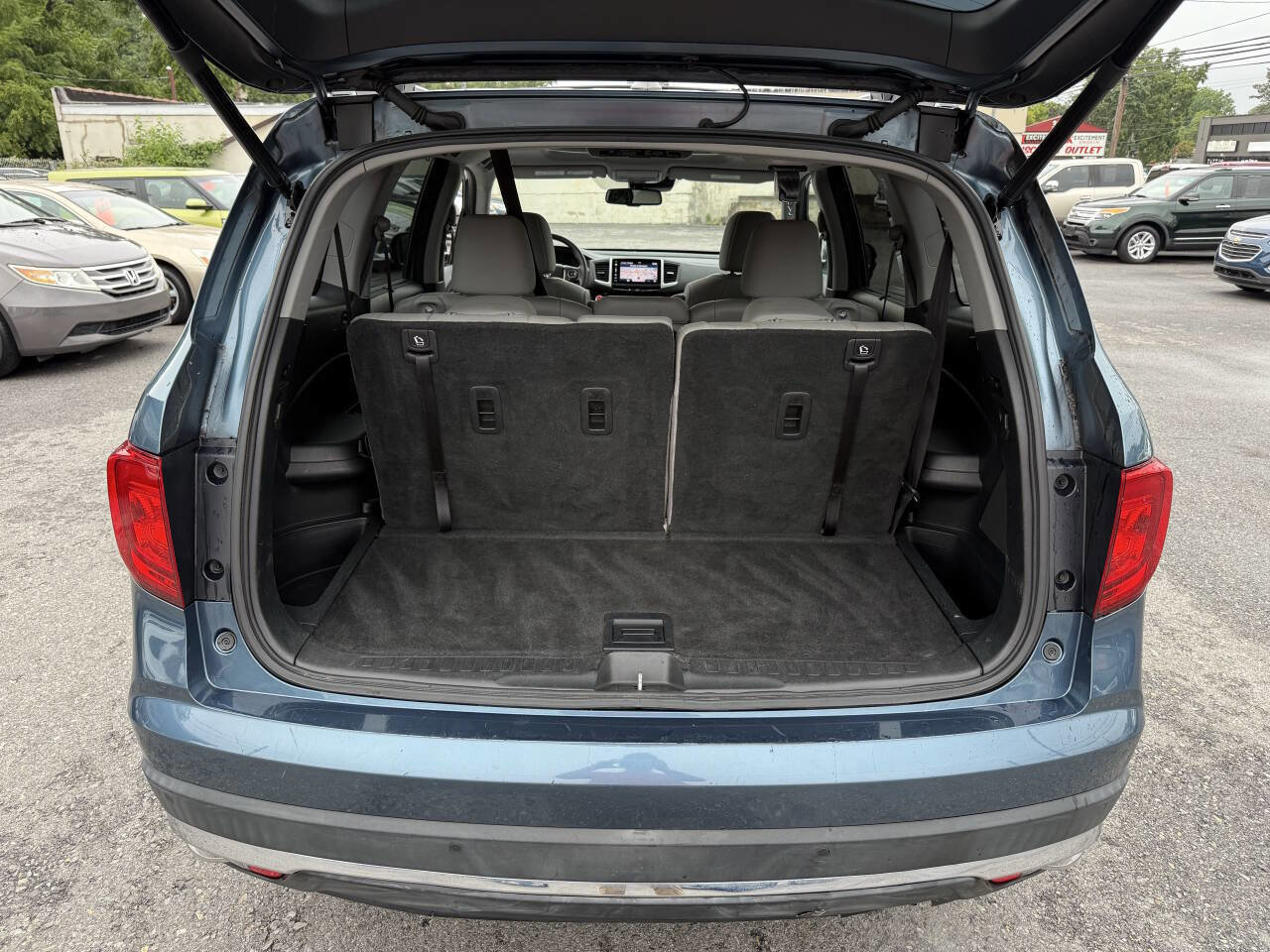 Used 2016 Honda Pilot Touring image 29