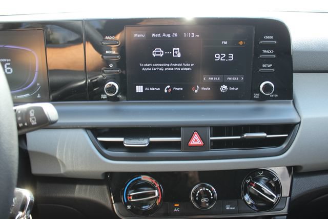 Used 2025 Kia Seltos LX AWD/4WD image 4