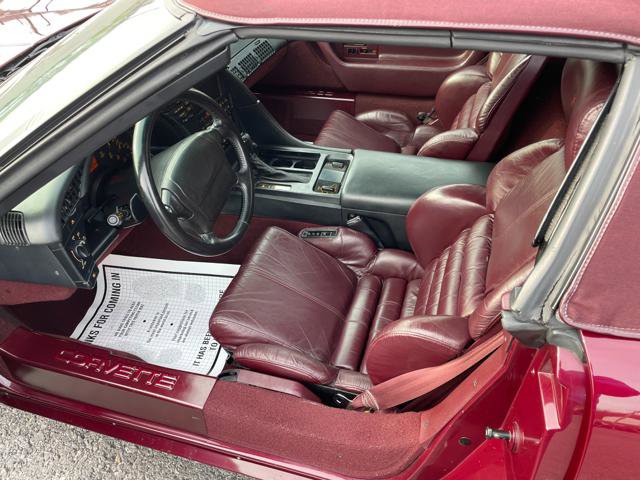 Used 1993 Chevrolet Corvette Convertible image 16