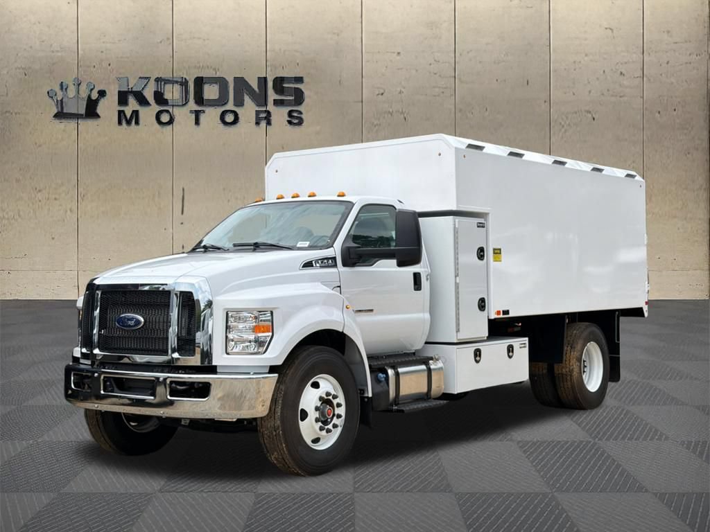 New 2027 Ford F750 2WD Regular Cab Super Duty image 1