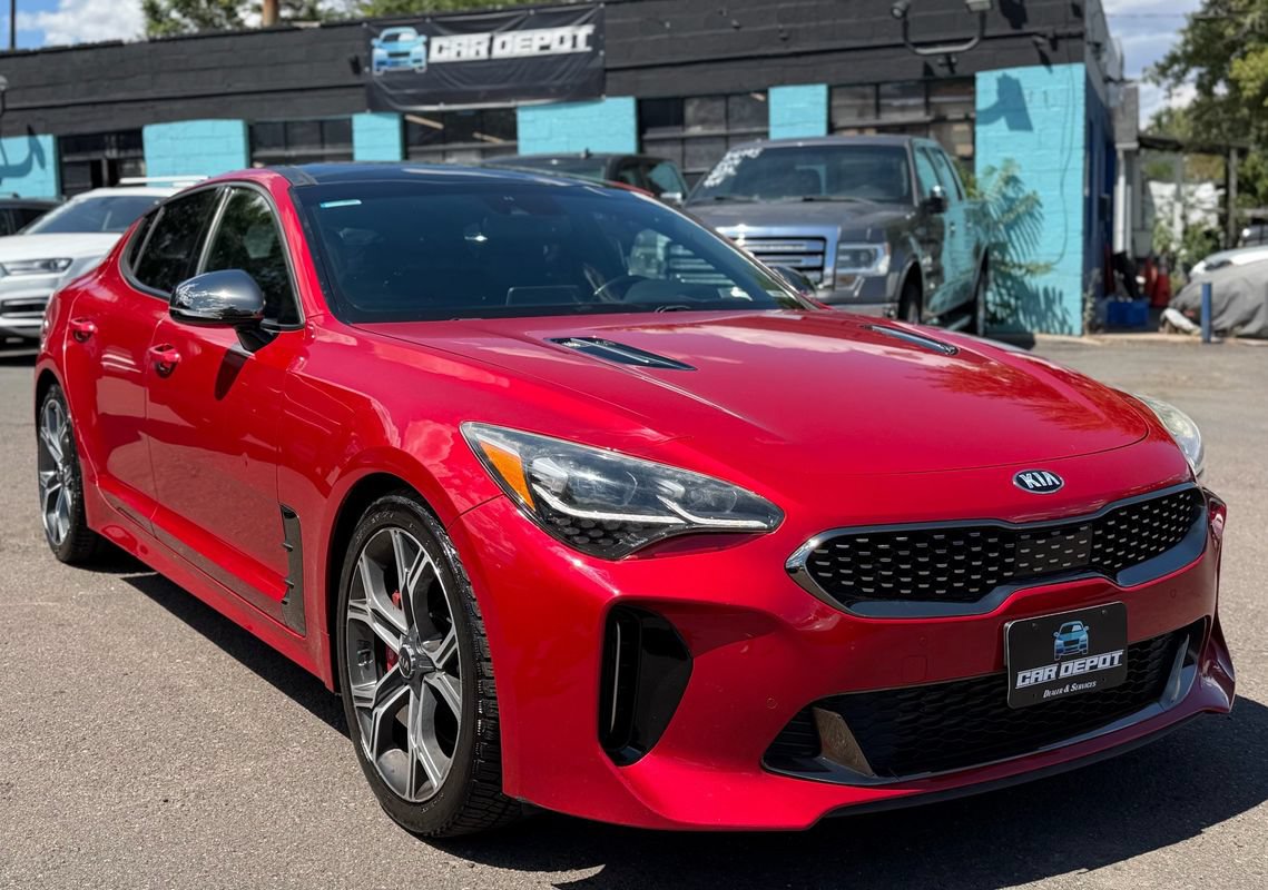 Used 2018 Kia Stinger GT2 RWD image 1