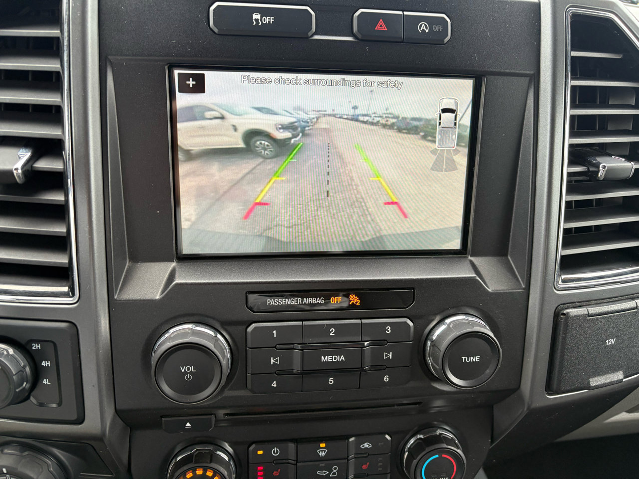 Used 2018 Ford F150 XLT w/ Equipment Group 302A Luxury image 27