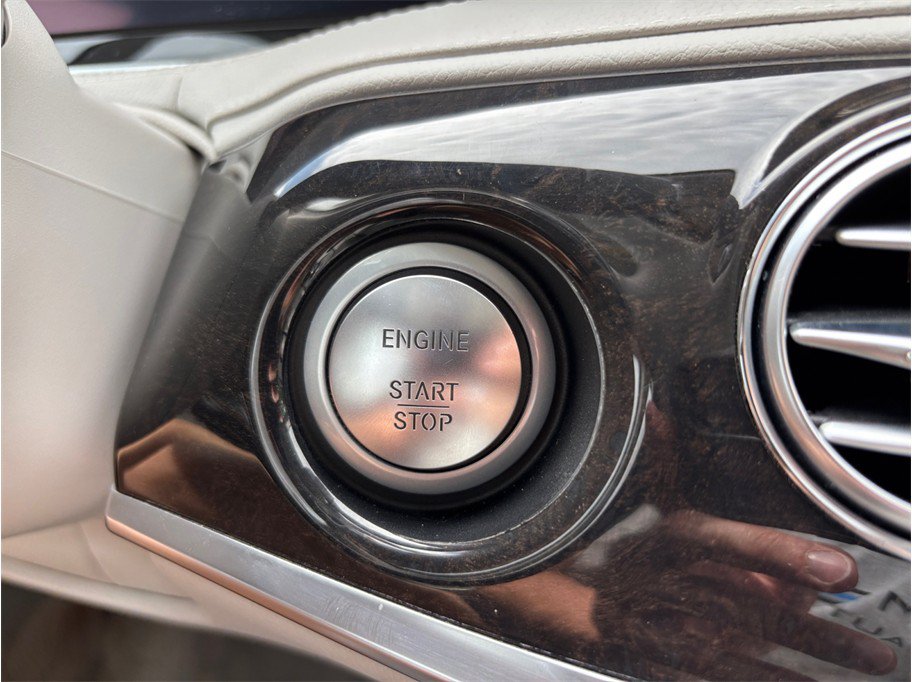 Used 2016 Mercedes-Benz S 63 AMG 4MATIC Sedan image 32