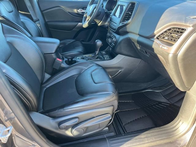 Used 2020 Jeep Cherokee Latitude Plus image 23