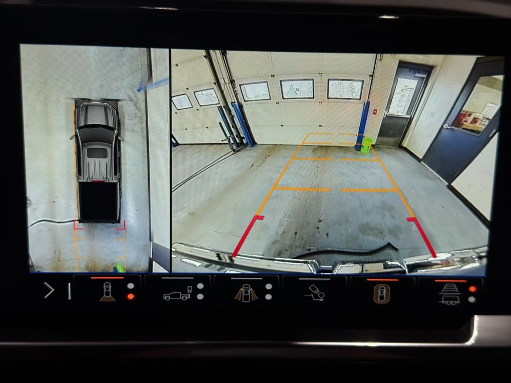 Used 2024 GMC Sierra 1500 Elevation w/ Elevation Premium Package image 31