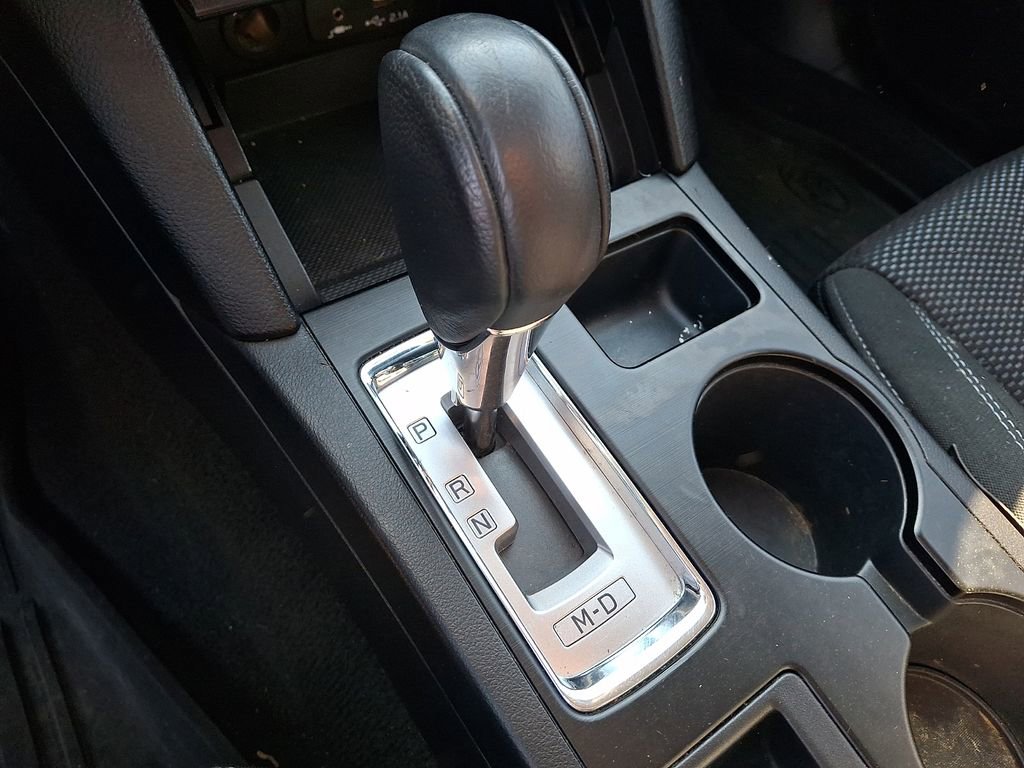 Used 2019 Subaru Outback 2.5i Premium image 16