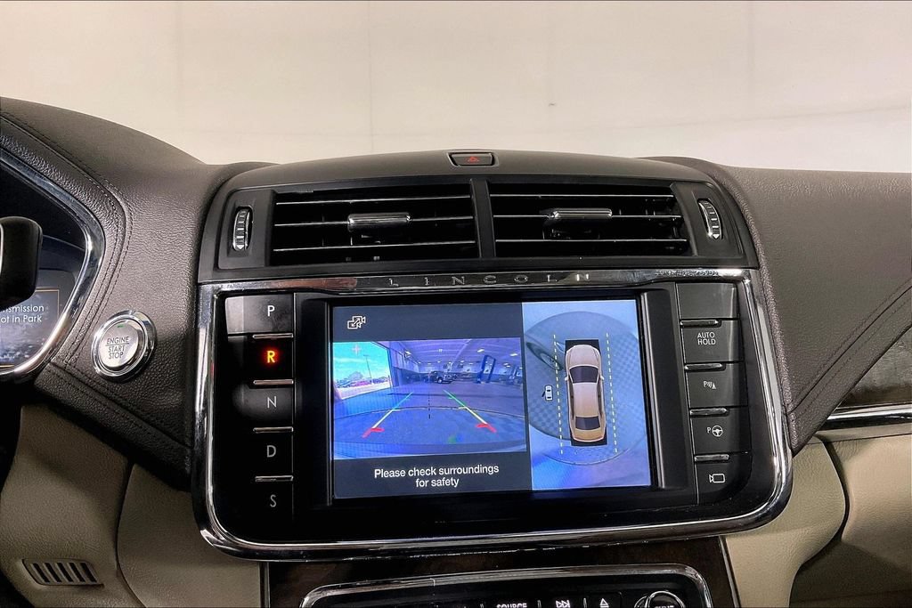 Used 2019 Lincoln Continental Reserve AWD/4WD image 29