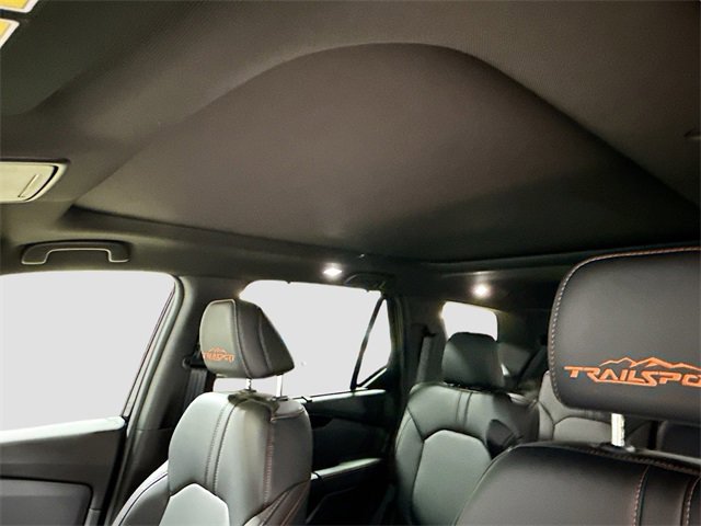 Used 2025 Honda Pilot TrailSport image 23