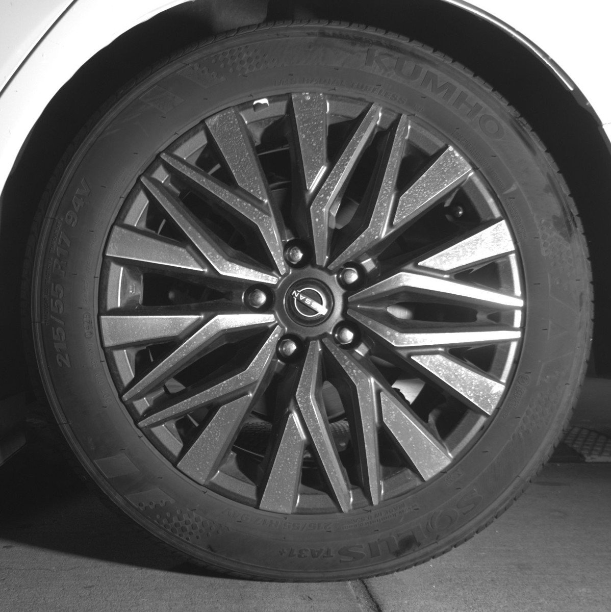 Used 2025 Nissan Altima 2.5 SV FWD image 14