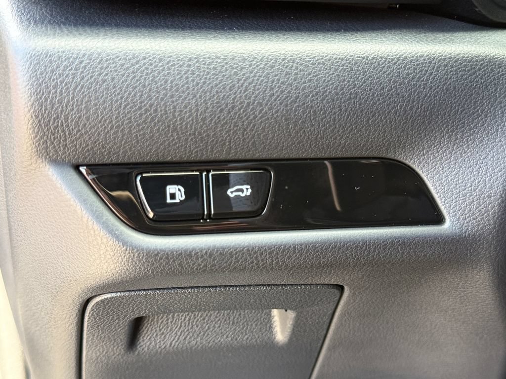 Used 2025 Lexus NX 350 F Sport w/ Accessory Package (2T) AWD/4WD image 23