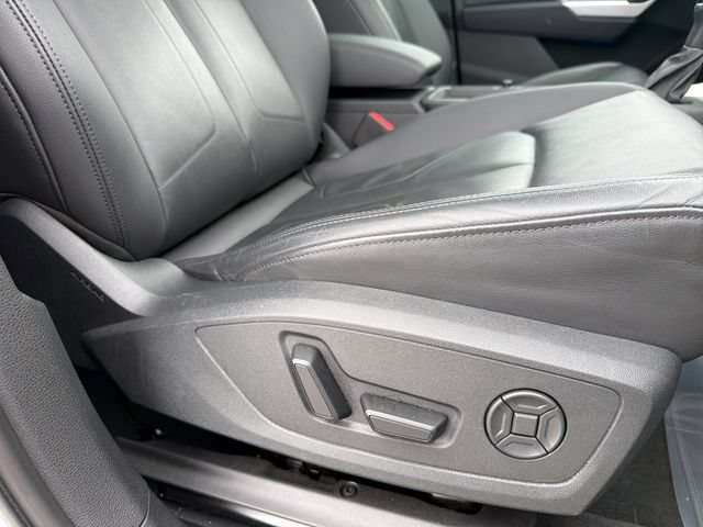 Used 2025 Audi Q3 2.0T Premium AWD/4WD image 33