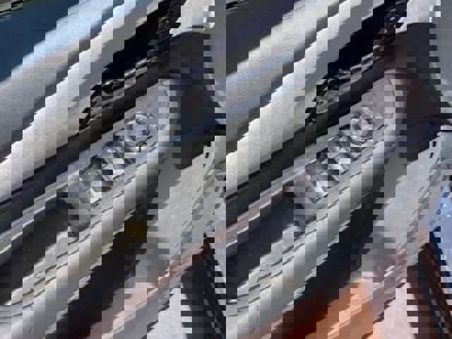 Used 2018 Chevrolet Bolt LT image 10