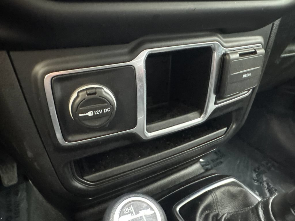 Used 2022 Jeep Wrangler Sport AWD/4WD image 60