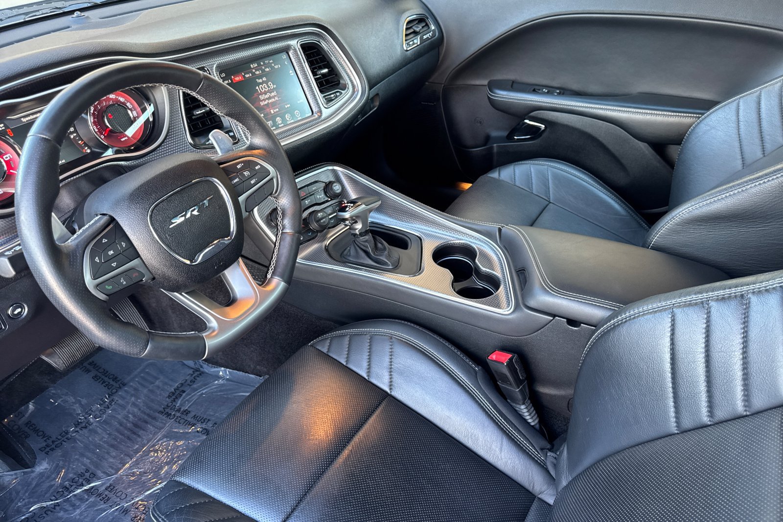 Used 2016 Dodge Challenger SRT Hellcat RWD image 11